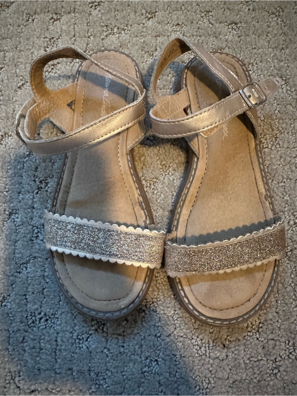 Hanna Andersson Girls Metallic Beige Glitter Strap Sandals- Sz 1